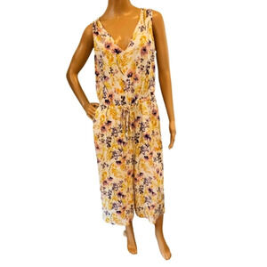 NWT Old Navy Floral Capri Jumpsuit